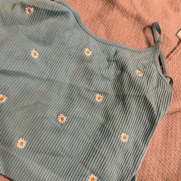 faded rose floral crop FREE W PURCHASE or AS IS - Picture 4 of 5